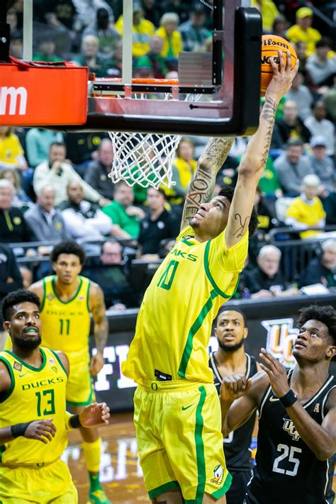Oregon squares off against UCF in NIT matchup